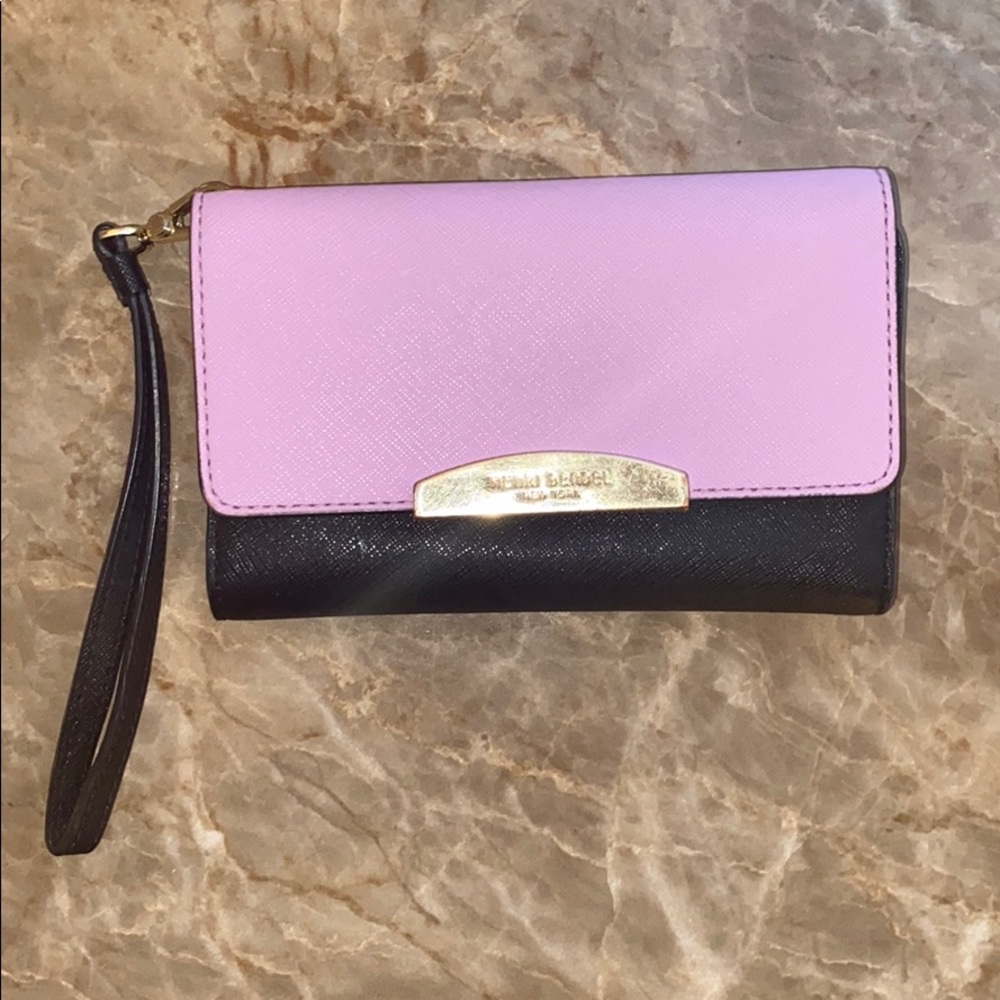 Henri Bendel wallet